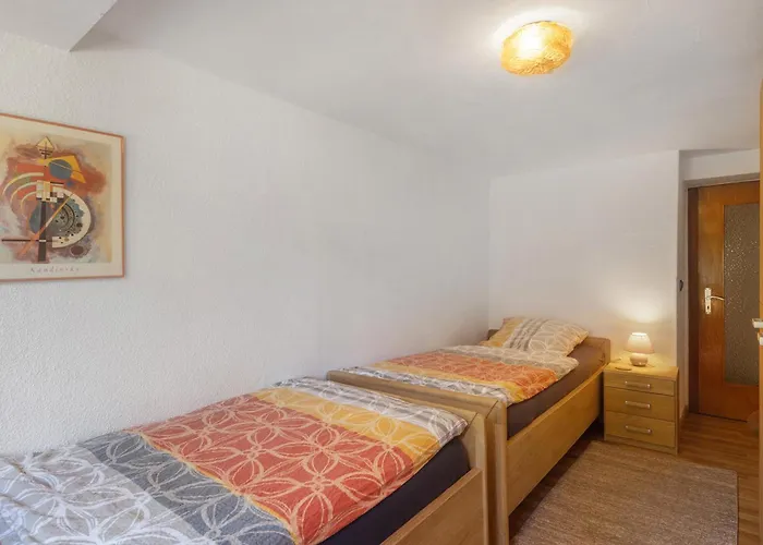 アパート Demberg